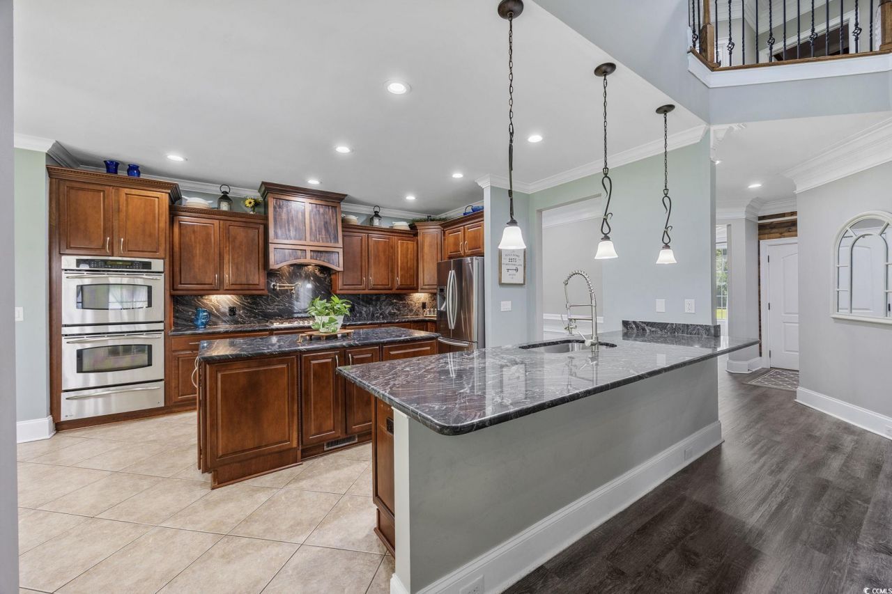 2273 Starduster Ln. Photo 9