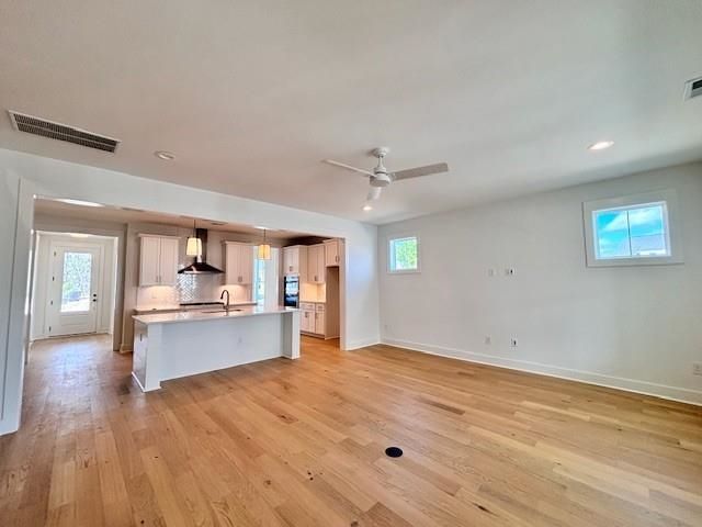 1410 Lancaster Way Photo 4