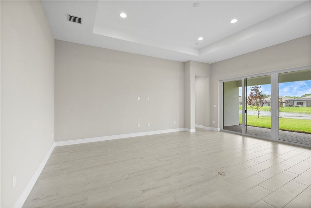 6414 High Pointe Circle, Vero Beach, FL 32967 Photo