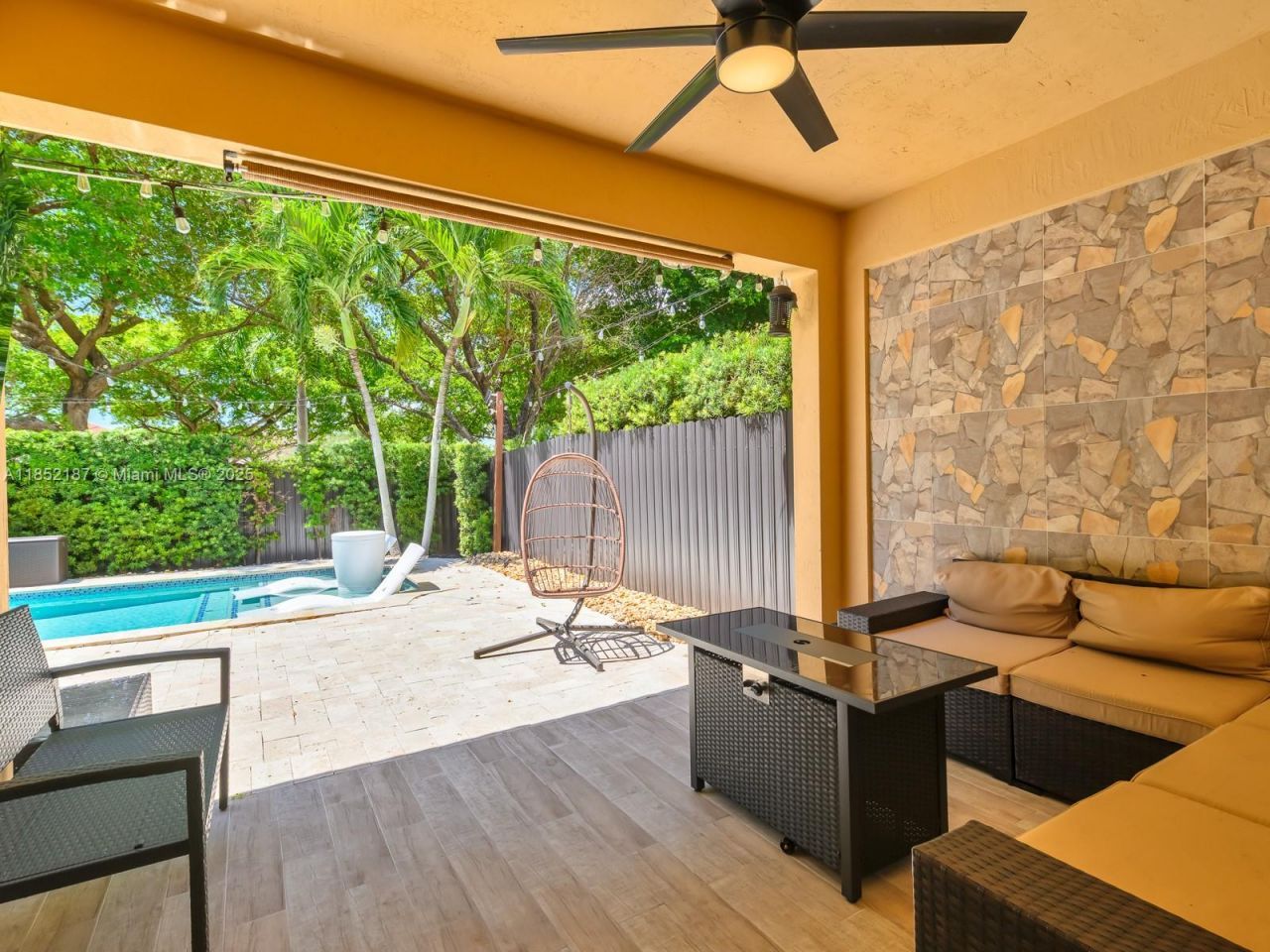 8956 SW 215th Ln, Cutler Bay, FL 33189 Photo