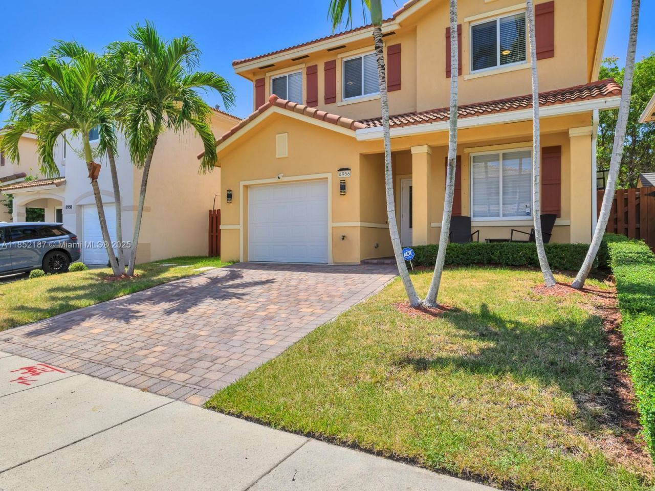 8956 SW 215th Ln, Cutler Bay, FL 33189 Photo