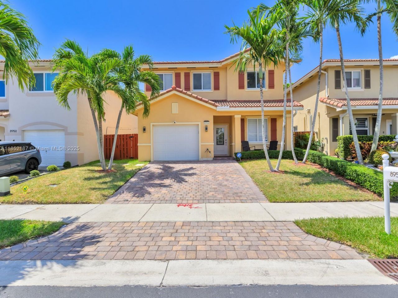 8956 SW 215th Ln, Cutler Bay, FL 33189 Photo