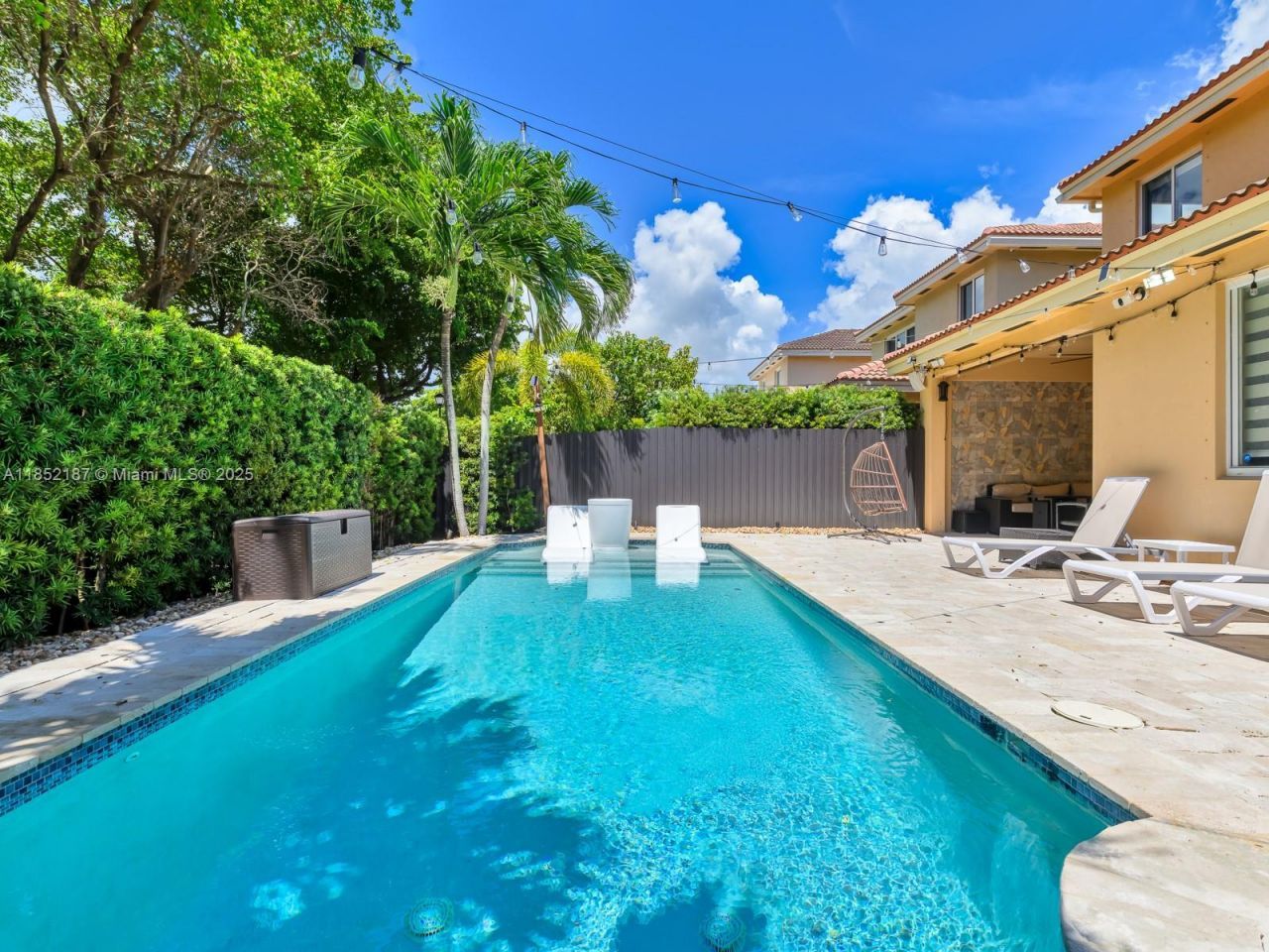 8956 SW 215th Ln, Cutler Bay, FL 33189 Photo