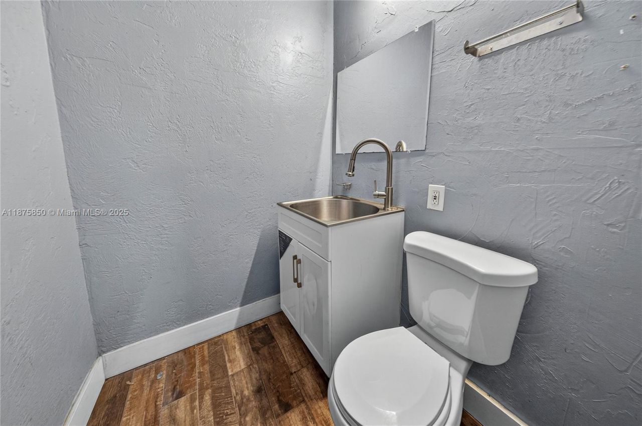 Please Call For Address, Hollywood, FL 33023 Photo