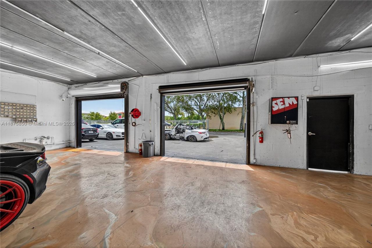 Please Call For Address, Hollywood, FL 33023 Photo