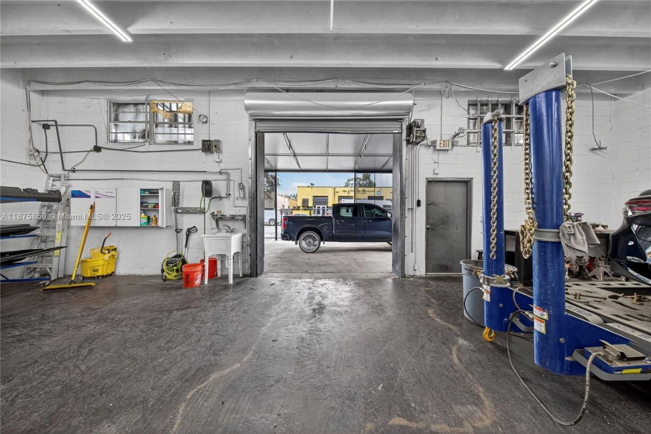 Please Call For Address, Hollywood, FL 33023 Photo