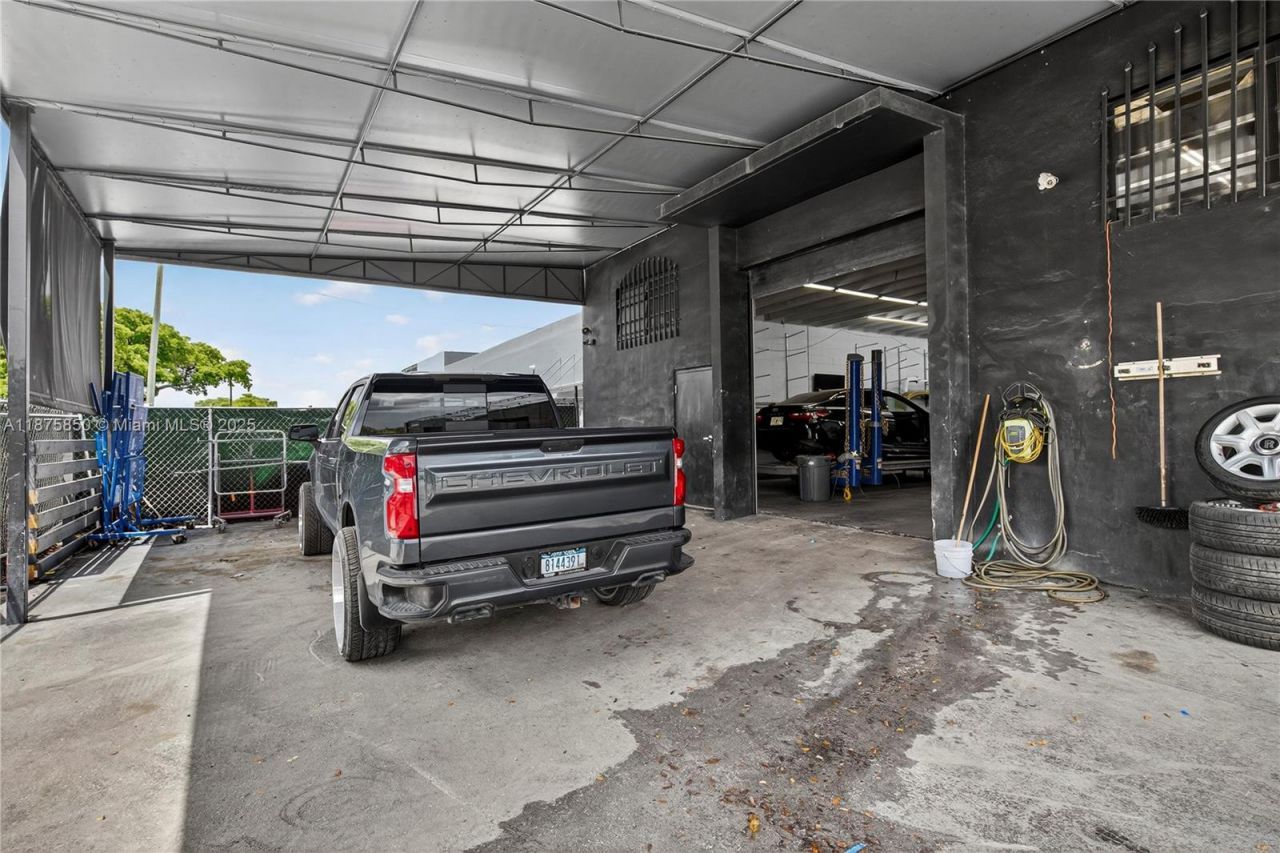 Please Call For Address, Hollywood, FL 33023 Photo