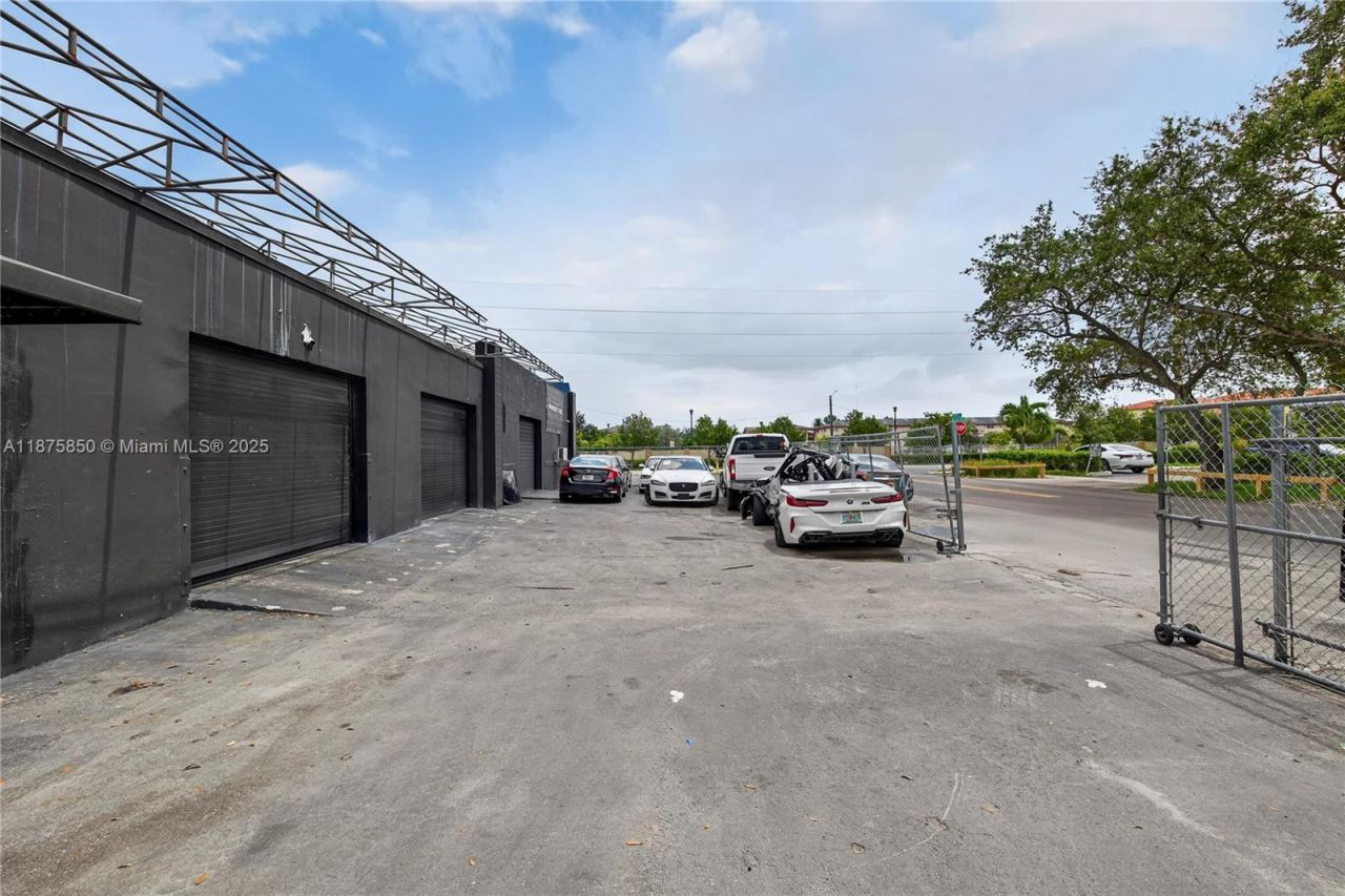 Please Call For Address, Hollywood, FL 33023 Photo