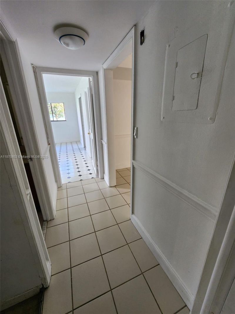 8015 SW 107th Ave, Unit 119, Miami, FL 33173 Photo