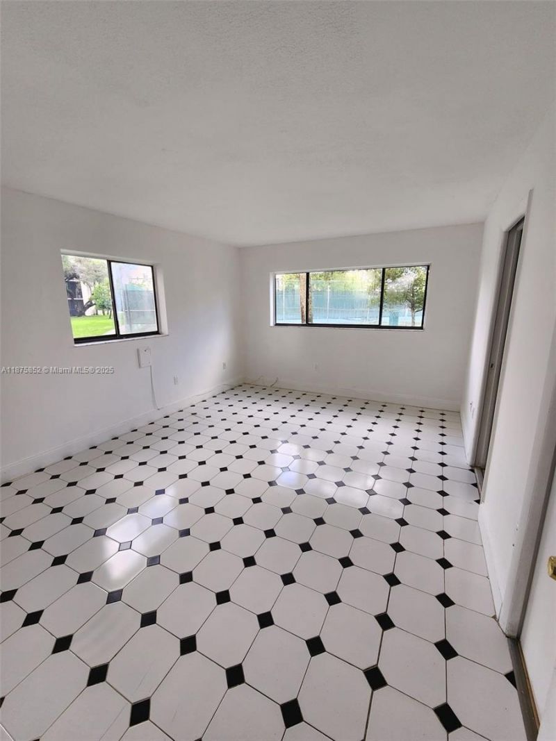 8015 SW 107th Ave, Unit 119, Miami, FL 33173 Photo