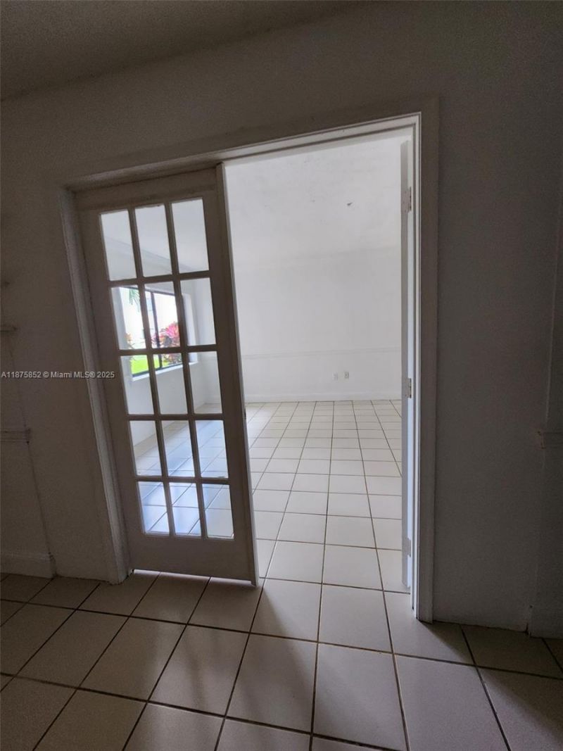 8015 SW 107th Ave, Unit 119, Miami, FL 33173 Photo