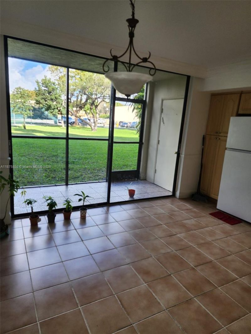 8015 SW 107th Ave, Unit 119, Miami, FL 33173 Photo