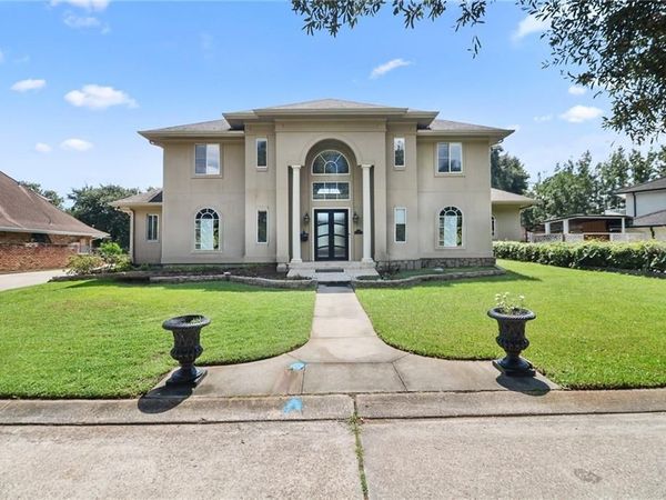 701 FAIRFIELD Avenue, Gretna, LA 70056