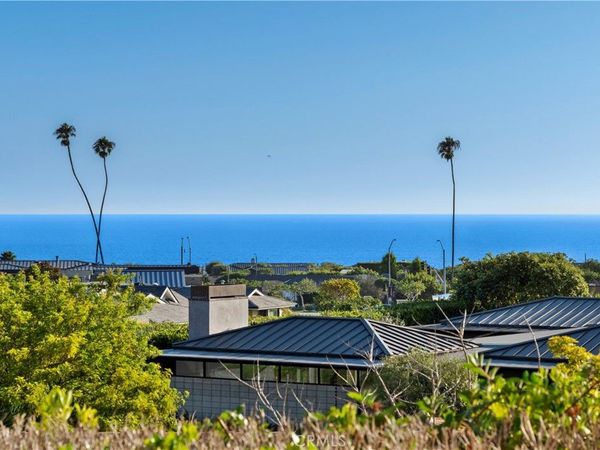 4627 Surrey Drive, Corona Del Mar, CA 92625