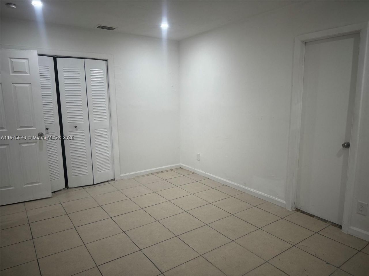 2481 NW 13th Ct, Unit 1-2, Fort Lauderdale, FL 33311 Photo
