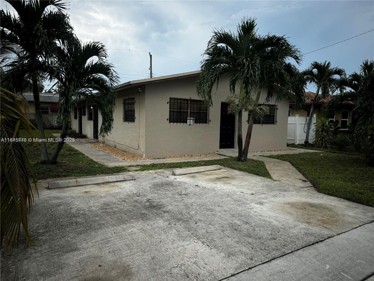 2481 NW 13th Ct, Unit 1-2, Fort Lauderdale, FL 33311 Photo