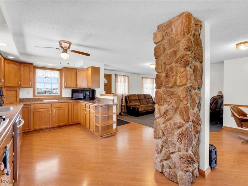 9373 Murray Ridge Road, Elyria, OH 44035 Photo 11