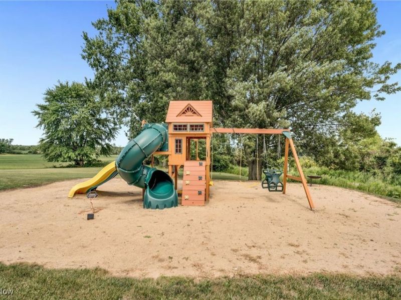 9373 Murray Ridge Road, Elyria, OH 44035 Photo 30