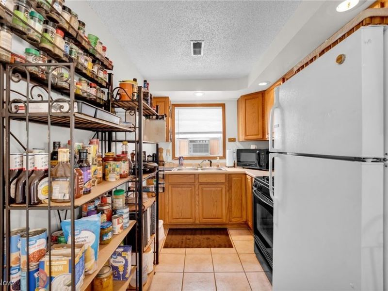 9373 Murray Ridge Road, Elyria, OH 44035 Photo 43