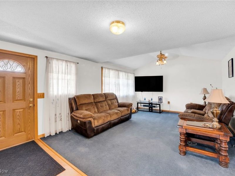 9373 Murray Ridge Road, Elyria, OH 44035 Photo 6