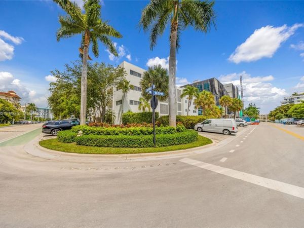 10001 W Bay Harbor Dr, Unit 404, Bay Harbor Islands, FL 33154