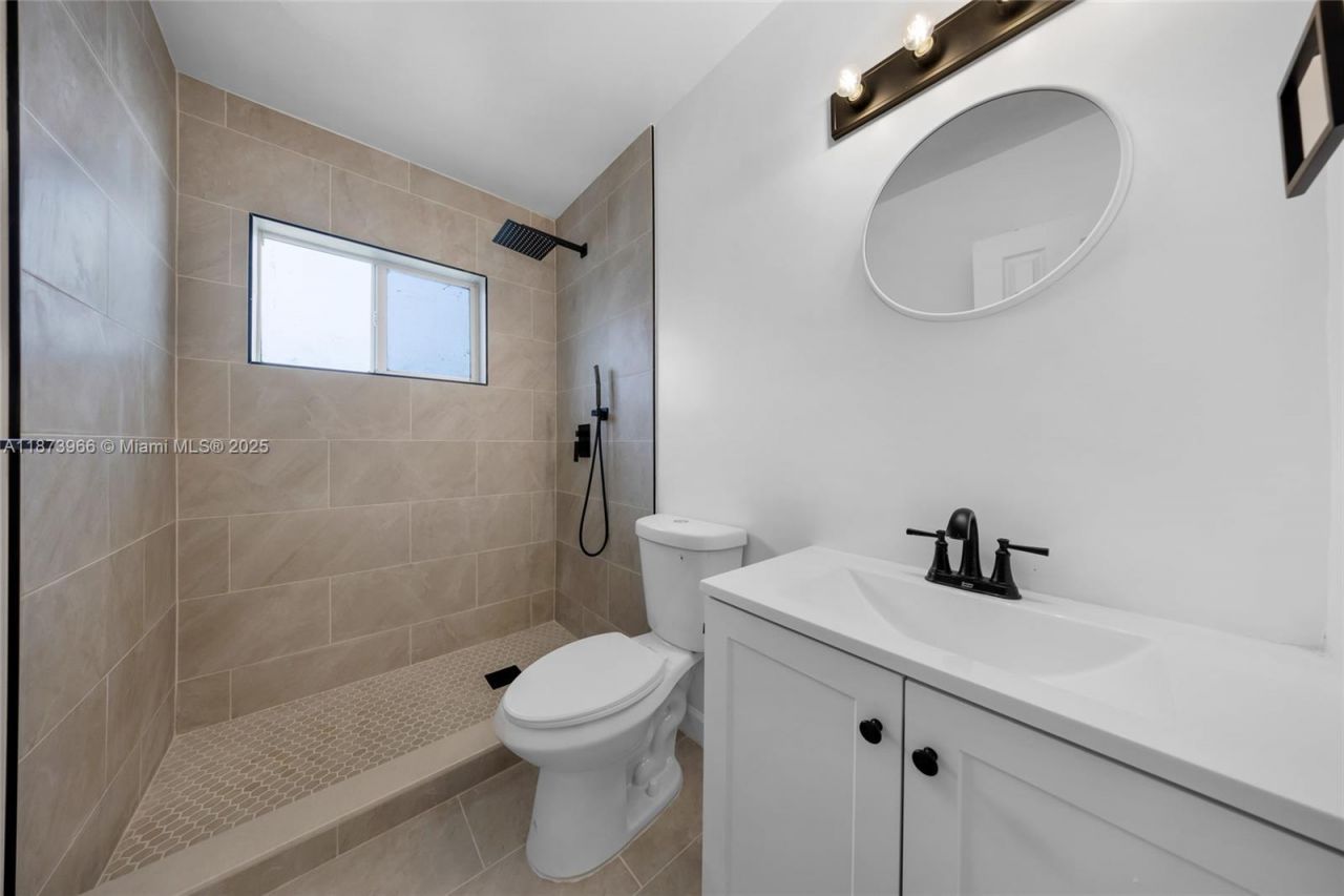 10001 W Bay Harbor Dr, Unit 404, Bay Harbor Islands, FL 33154 Photo