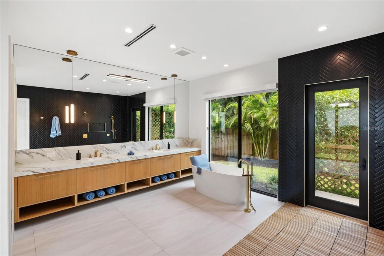 1873 Rose Street, Sarasota, FL 34239 Photo