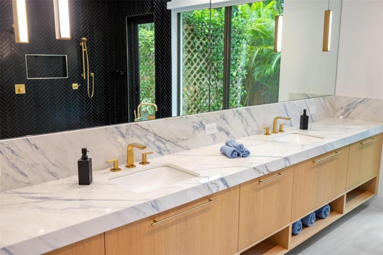 1873 Rose Street, Sarasota, FL 34239 Photo