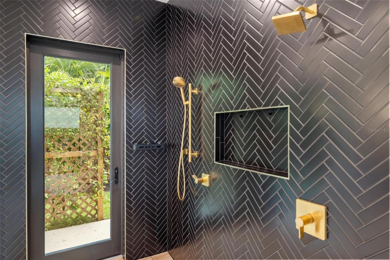 1873 Rose Street, Sarasota, FL 34239 Photo