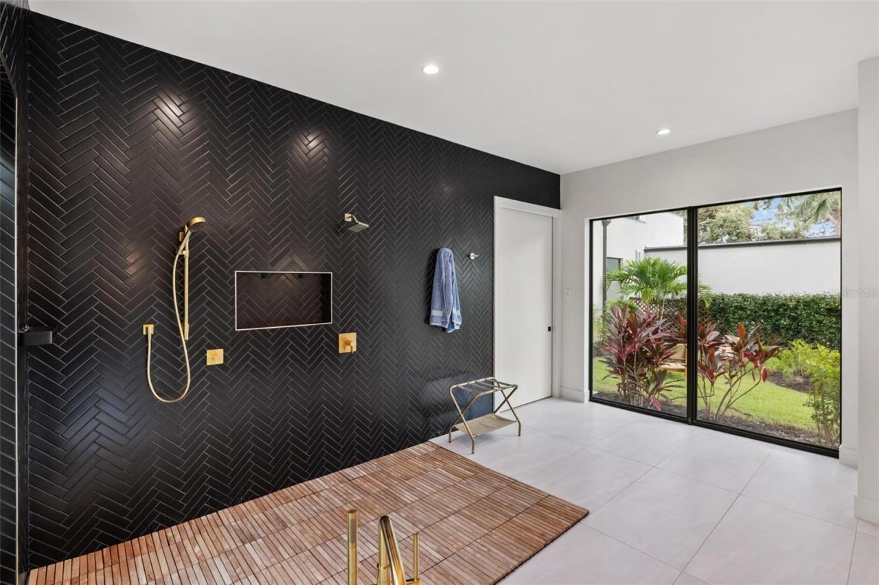 1873 Rose Street, Sarasota, FL 34239 Photo