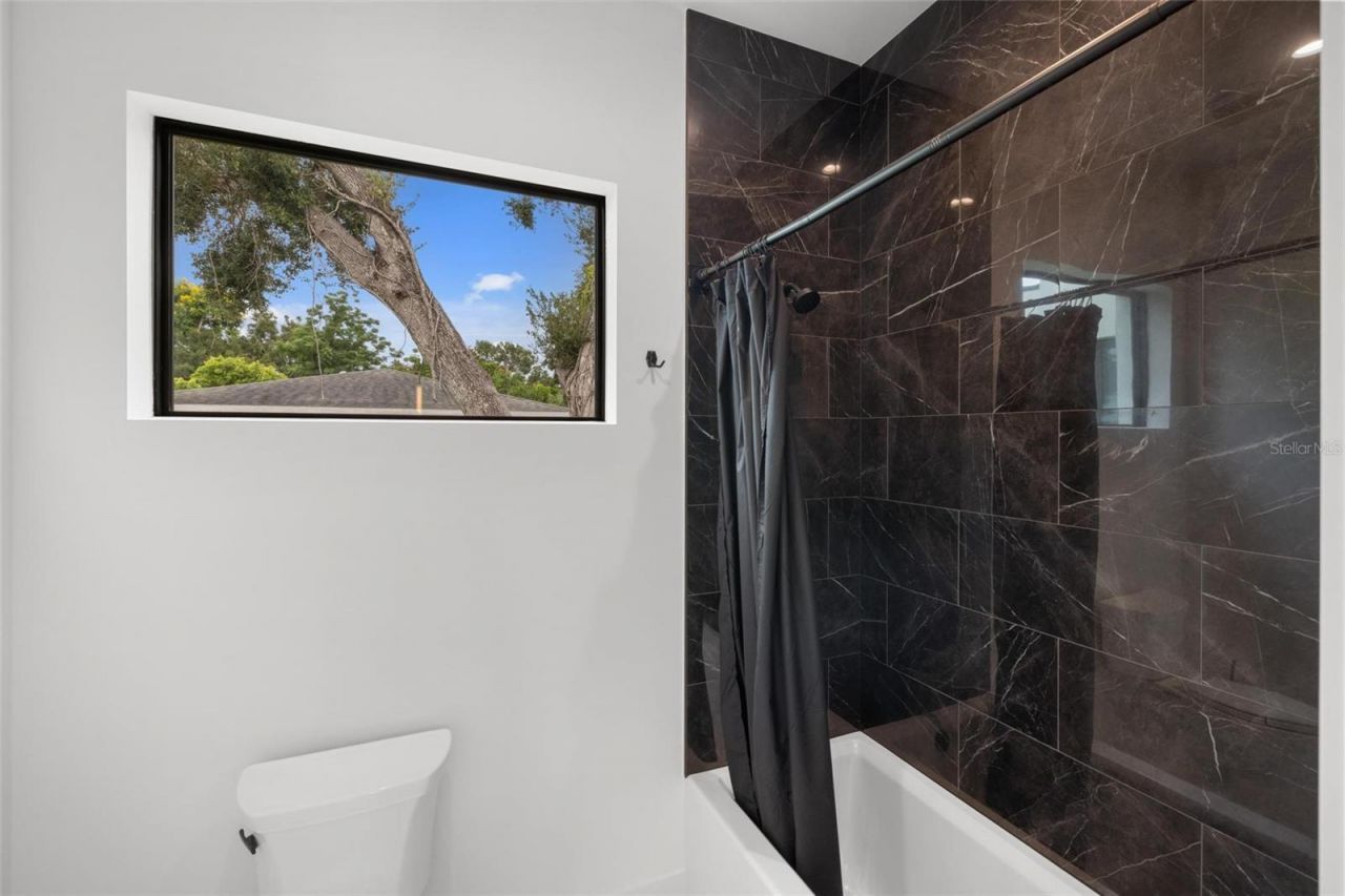 1873 Rose Street, Sarasota, FL 34239 Photo