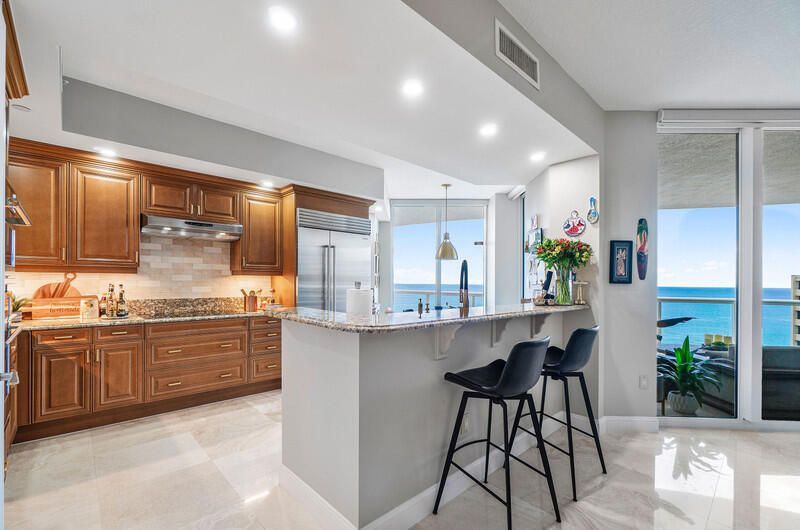 4600 N Ocean Drive, Unit 1603, Singer Island, FL 33404 Photo