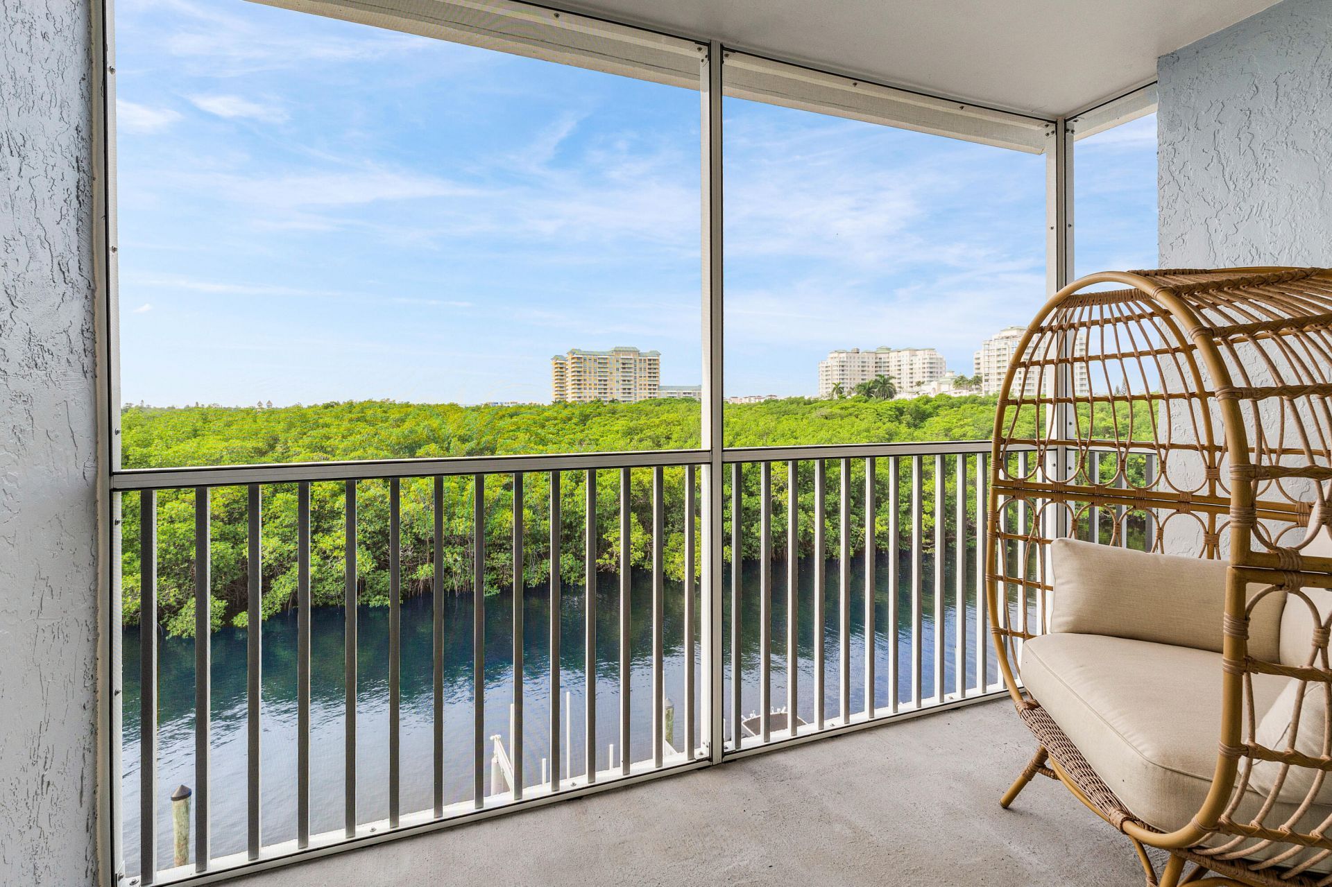 689 NE 6th Court, Unit 4050, Boynton Beach, FL 33435 Photo