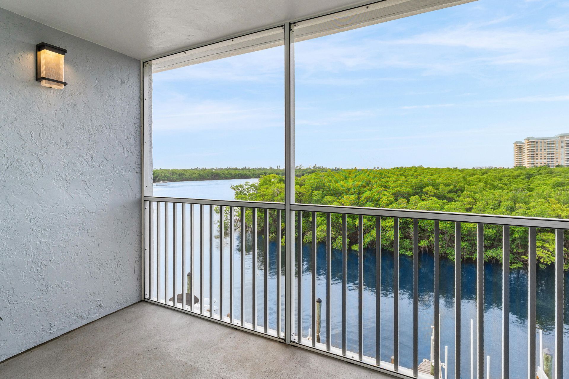 689 NE 6th Court, Unit 4050, Boynton Beach, FL 33435 Photo