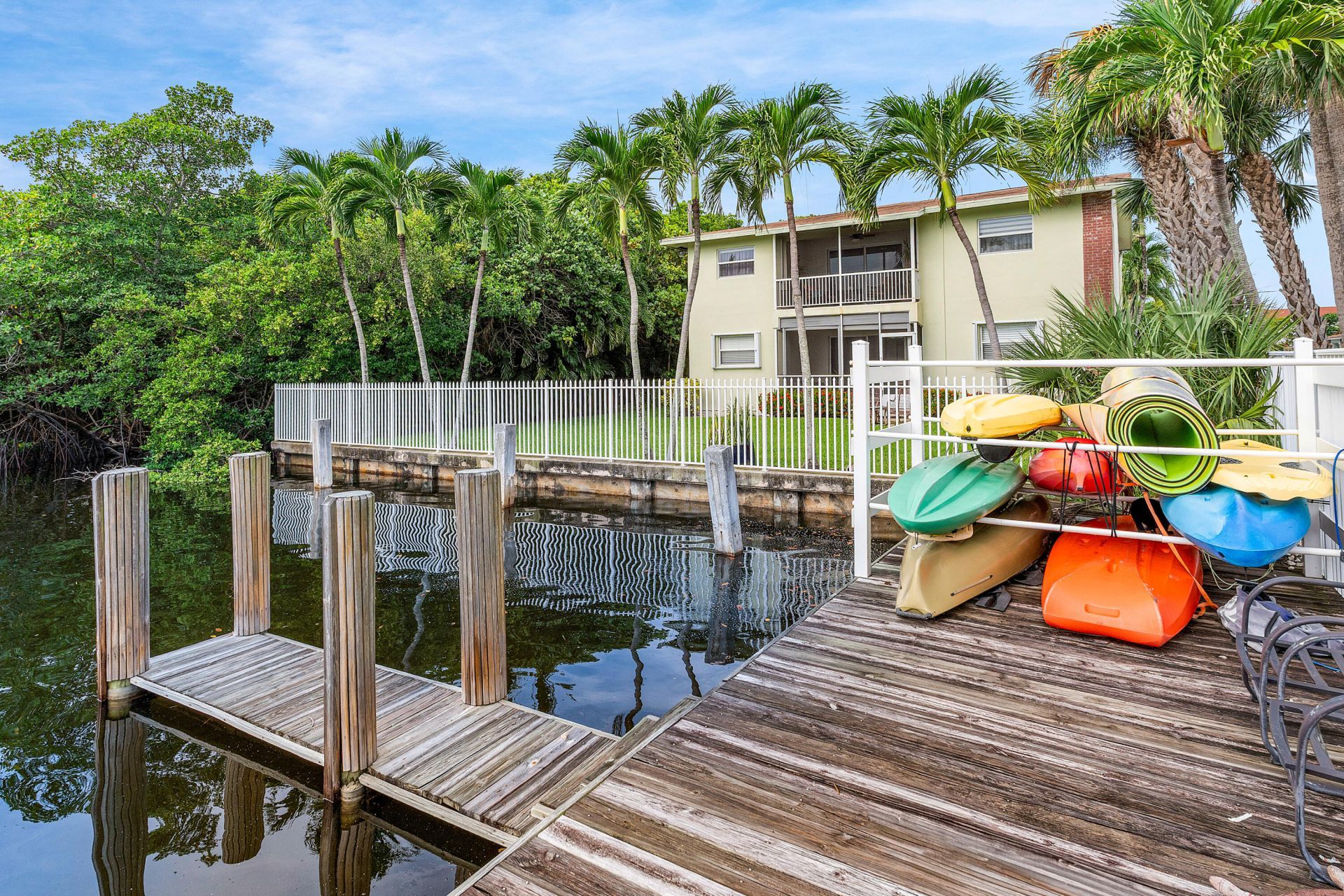 689 NE 6th Court, Unit 4050, Boynton Beach, FL 33435 Photo