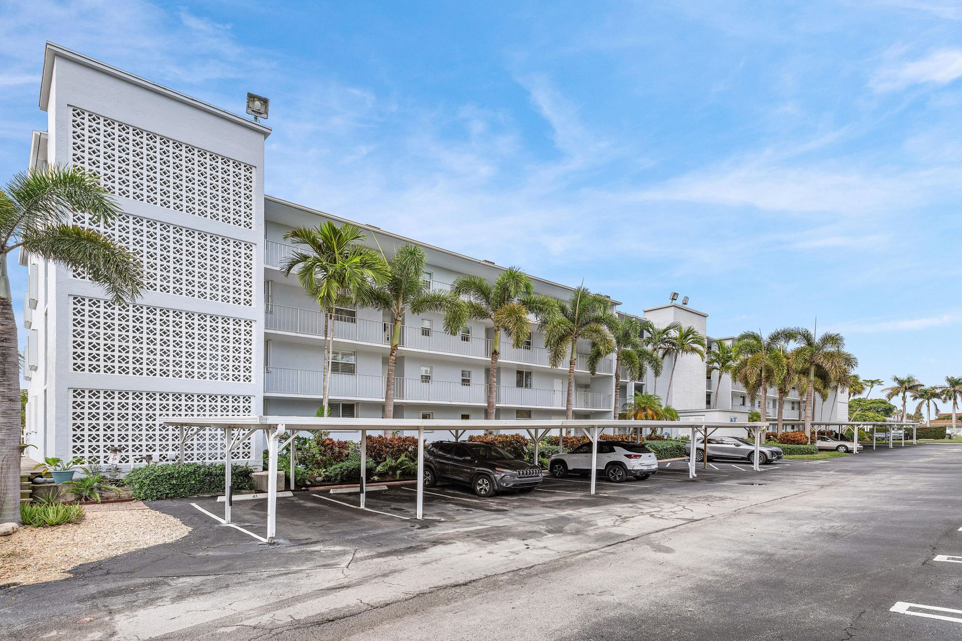 689 NE 6th Court, Unit 4050, Boynton Beach, FL 33435 Photo