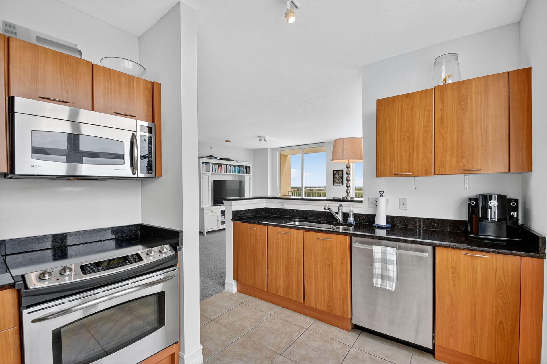 625 Casa Loma Boulevard, Unit 802, Boynton Beach, FL 33435 Photo