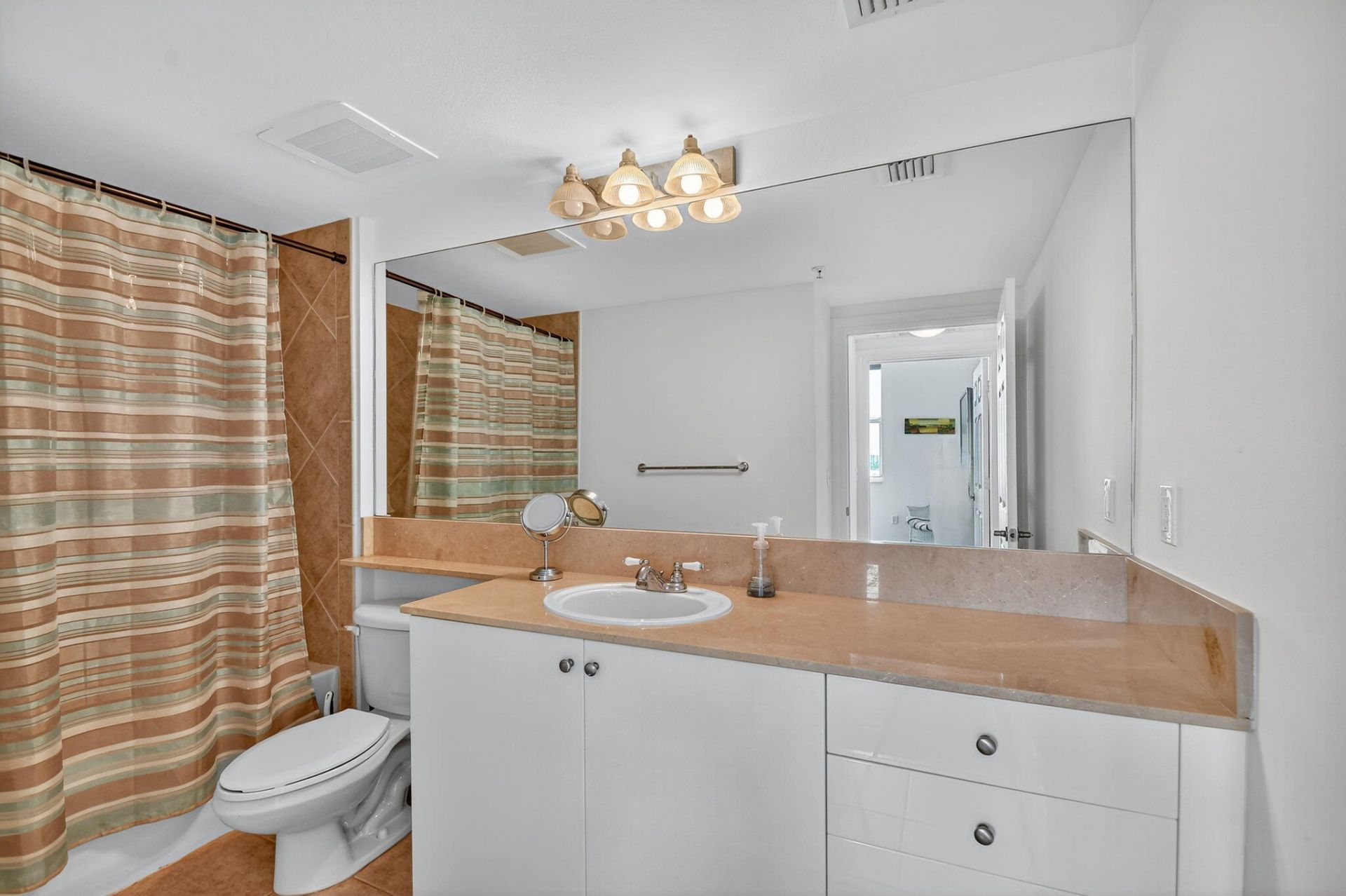 625 Casa Loma Boulevard, Unit 802, Boynton Beach, FL 33435 Photo