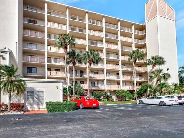 14460 Strathmore Ln, Unit 807, Delray Beach, FL 33446
