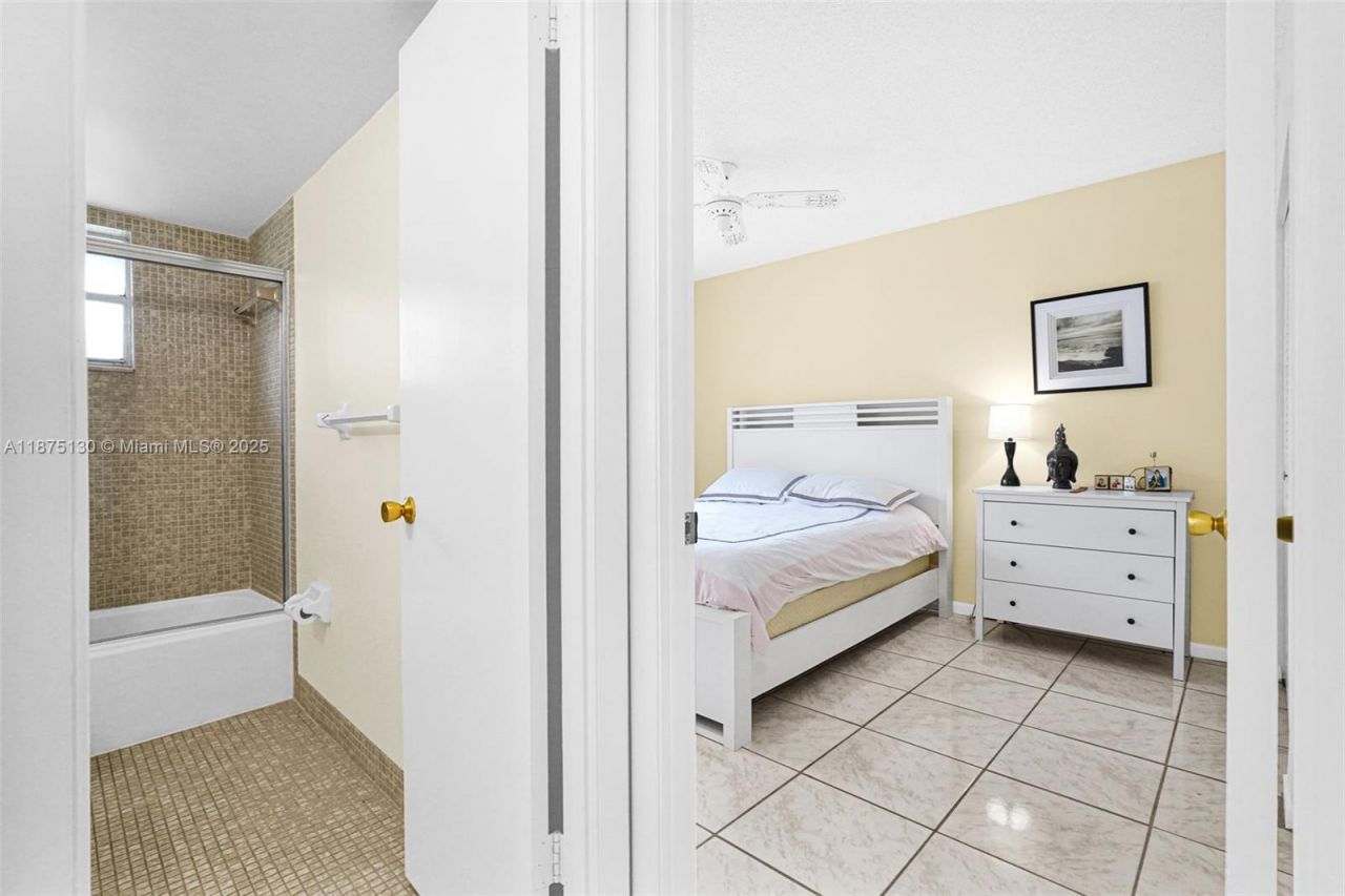 3150 Holiday Springs Blvd, Unit 8-305, Margate, FL 33063 Photo