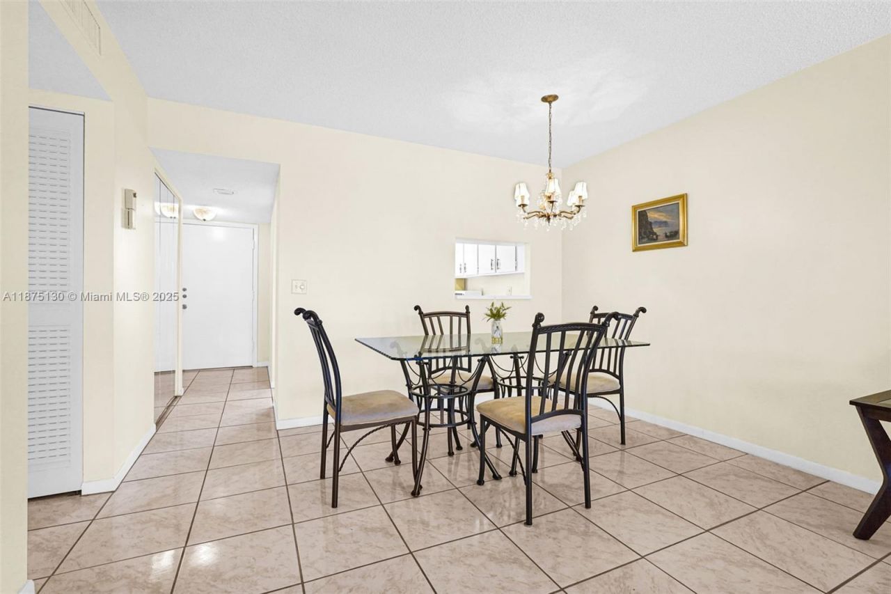 3150 Holiday Springs Blvd, Unit 8-305, Margate, FL 33063 Photo