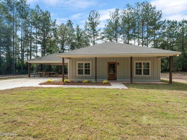 158 Woodbridge Lane, Seminary, MS 39479