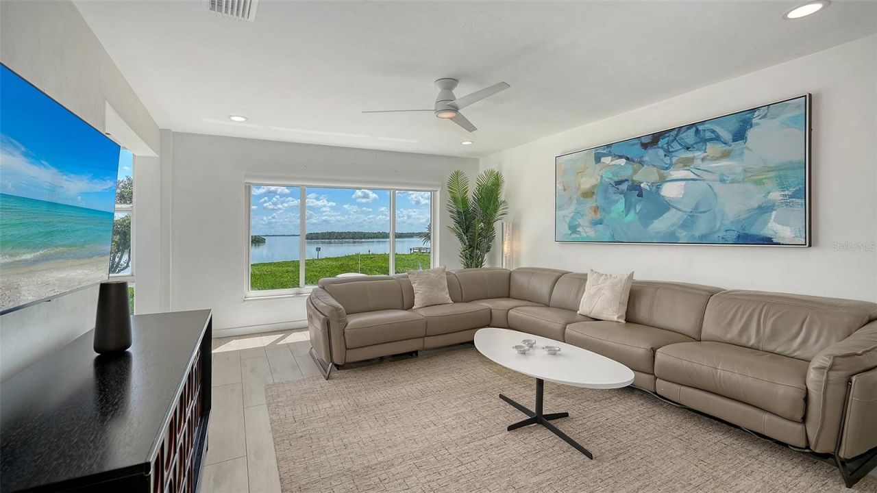 4500 Gulf Of Mexico Drive, Unit 202, Longboat Key, FL 34228 Photo