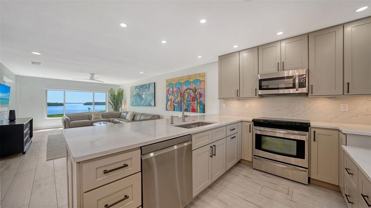 4500 Gulf Of Mexico Drive, Unit 202, Longboat Key, FL 34228 Photo