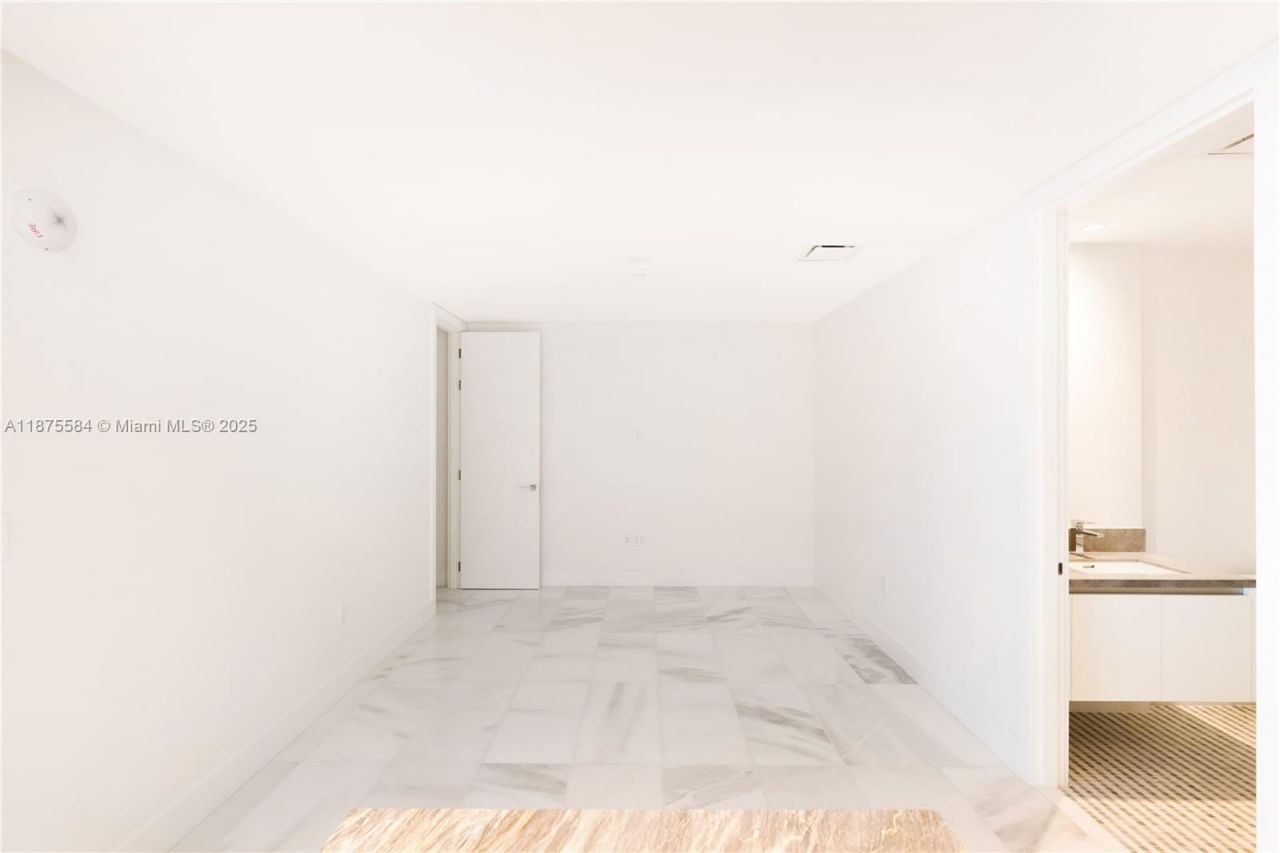 700 NE 26th Ter, Unit 902, Miami, FL 33137 Photo