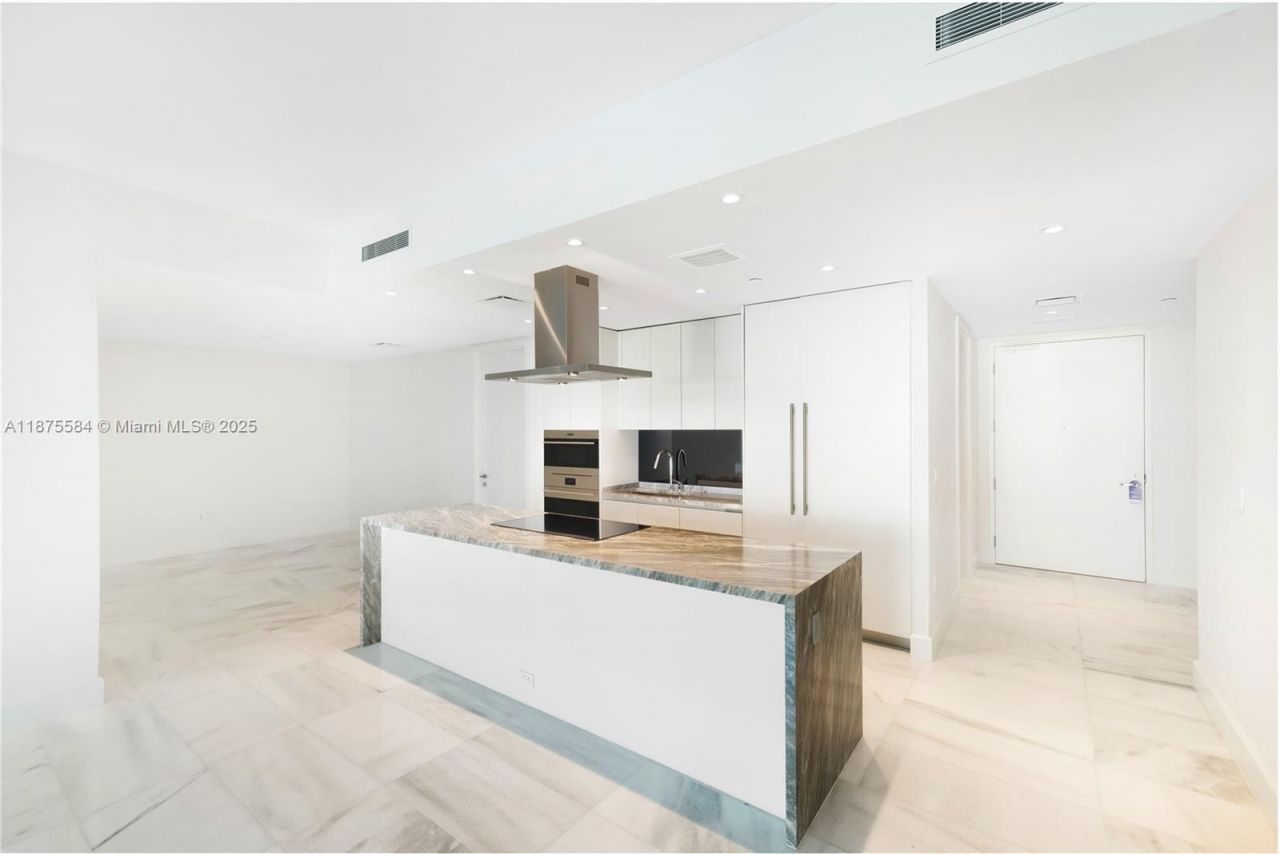 700 NE 26th Ter, Unit 902, Miami, FL 33137 Photo