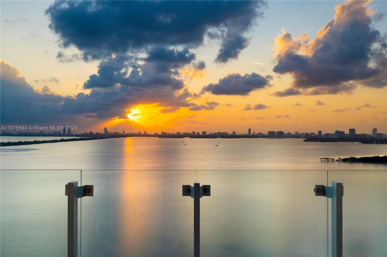 700 NE 26th Ter, Unit 902, Miami, FL 33137 Photo