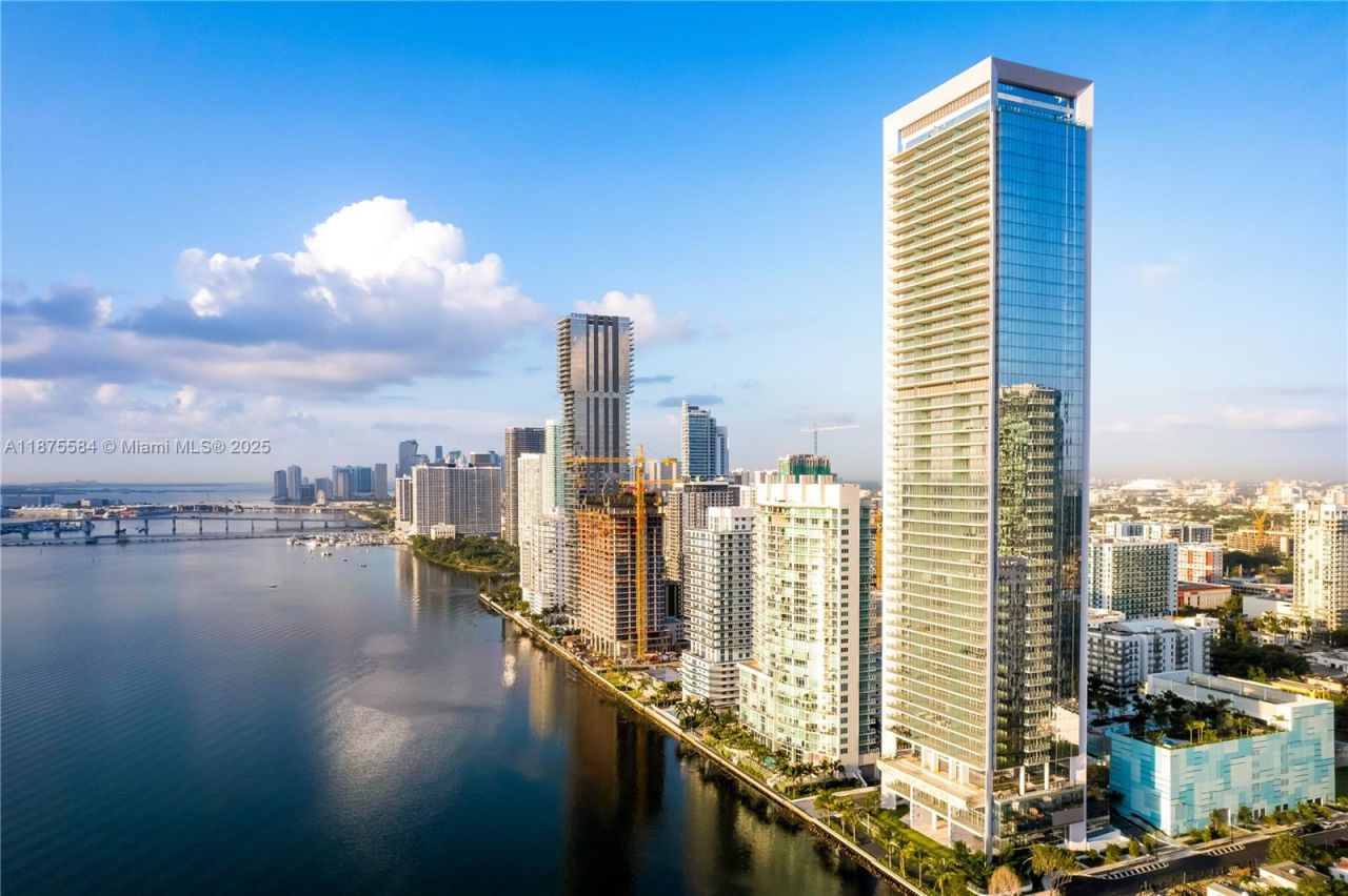 700 NE 26th Ter, Unit 902, Miami, FL 33137 Photo