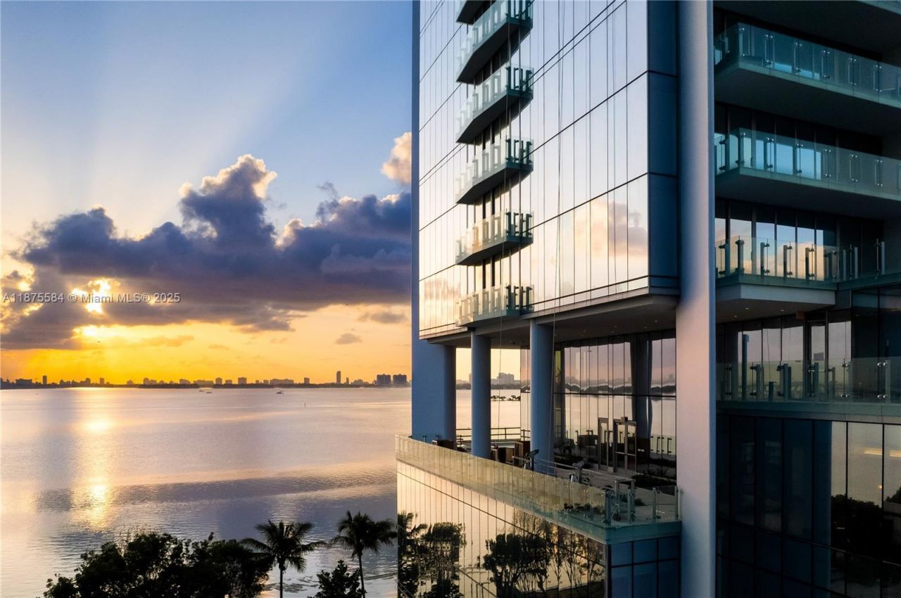 700 NE 26th Ter, Unit 902, Miami, FL 33137 Photo