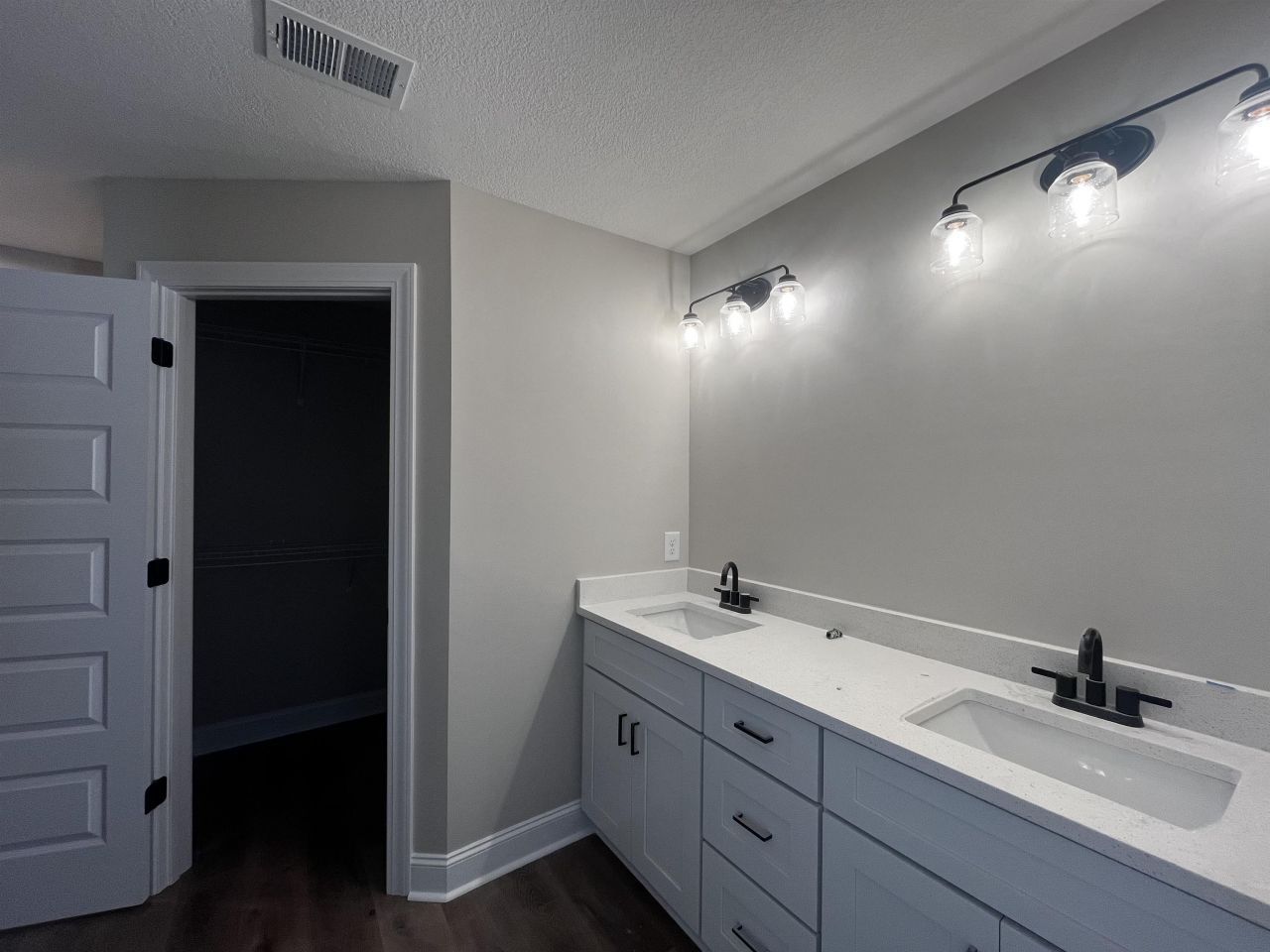 3255 Red Bluff Rd. Photo 8